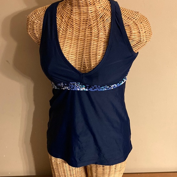 C9 by Champion swim top S 🎉‎ - Picture 1 of 5